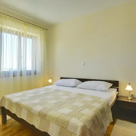 Burli Apartment